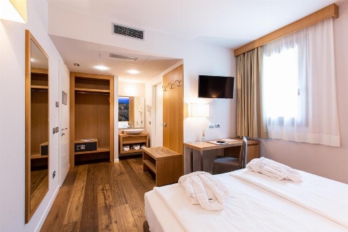 Wine Hotel Retici Balzi image 11